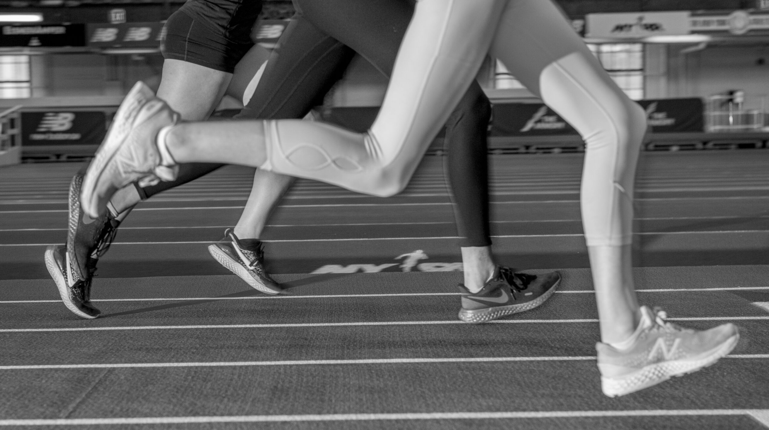 women running